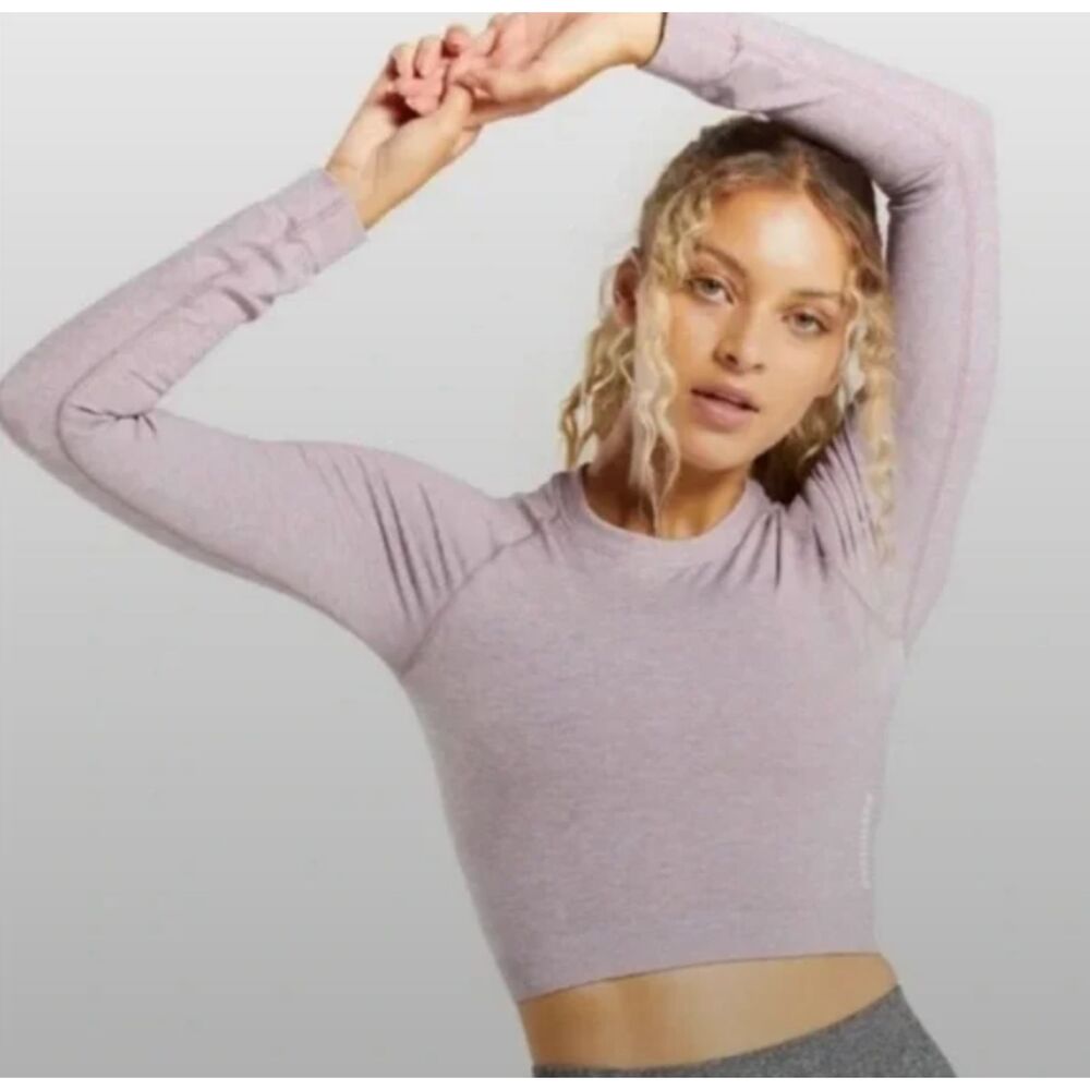 Gymshark Women's Long Sleeve Crop Top - Light Purple Size Medium EUC